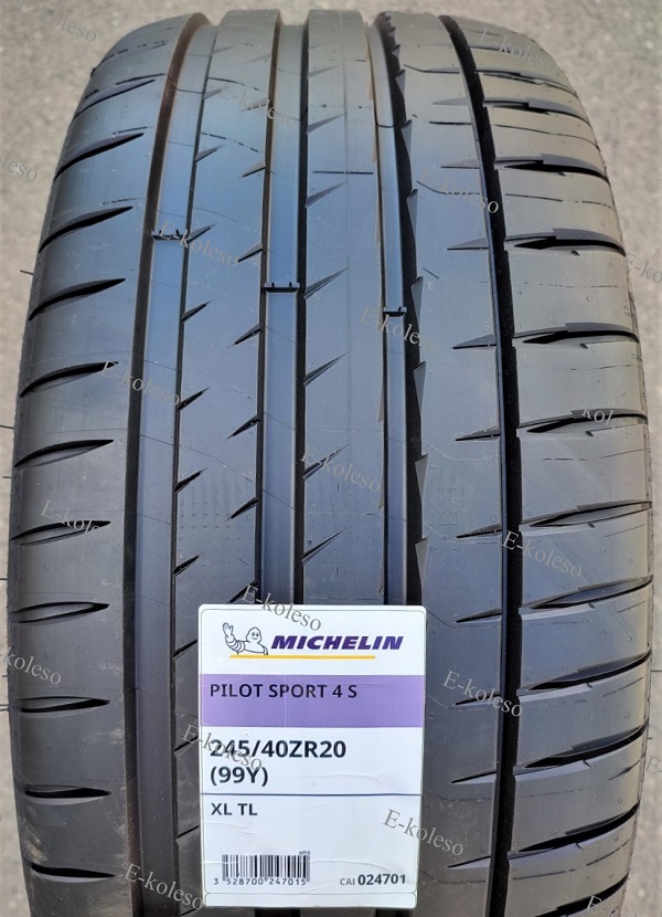 Автомобильные шины Michelin Pilot Sport 4 S 245/40 R20 99Y