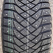 Goodyear UltraGrip Arctic 2 215/50 R17 95T