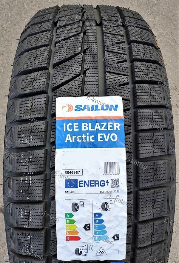 Автомобильные шины Sailun Ice Blazer Arctic Evo 255/45 R20 105T