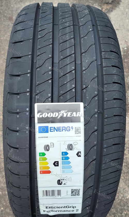 Автомобильные шины Goodyear EfficientGrip Performance 2 215/55 R17 94W