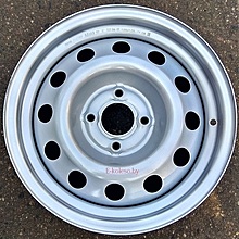 Стальные диски Trebl 64c18f 6J/15 4x108 ET18.0 D65.1