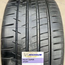 Michelin Pilot Super Sport 255/35 R19 96Y