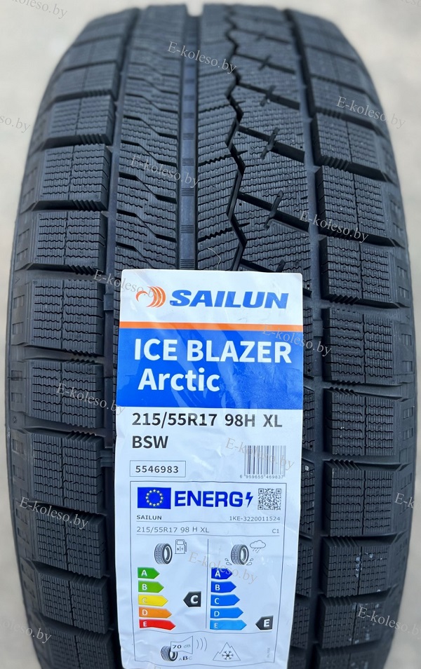 Автомобильные шины Sailun Ice Blazer Arctic 215/55 R17 98H