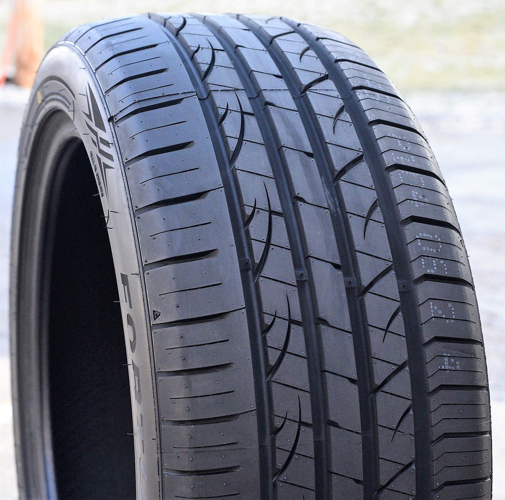 Автомобильные шины Fortune FSR702 205/50 R17 93W