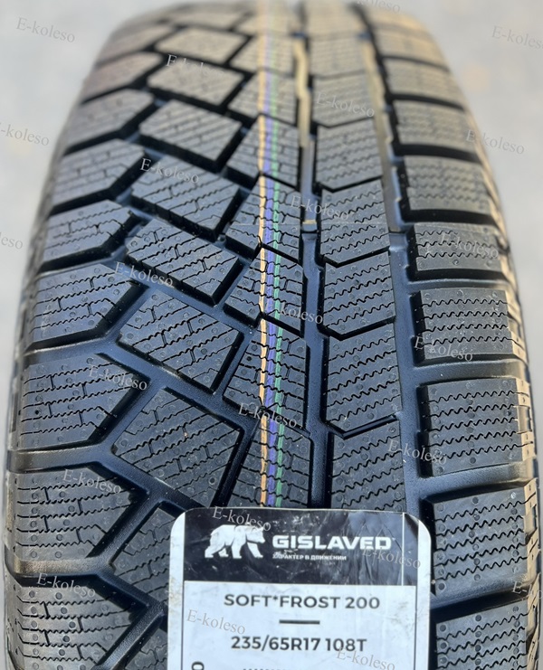 Автомобильные шины Gislaved Soft*frost 200 235/65 R17 108T