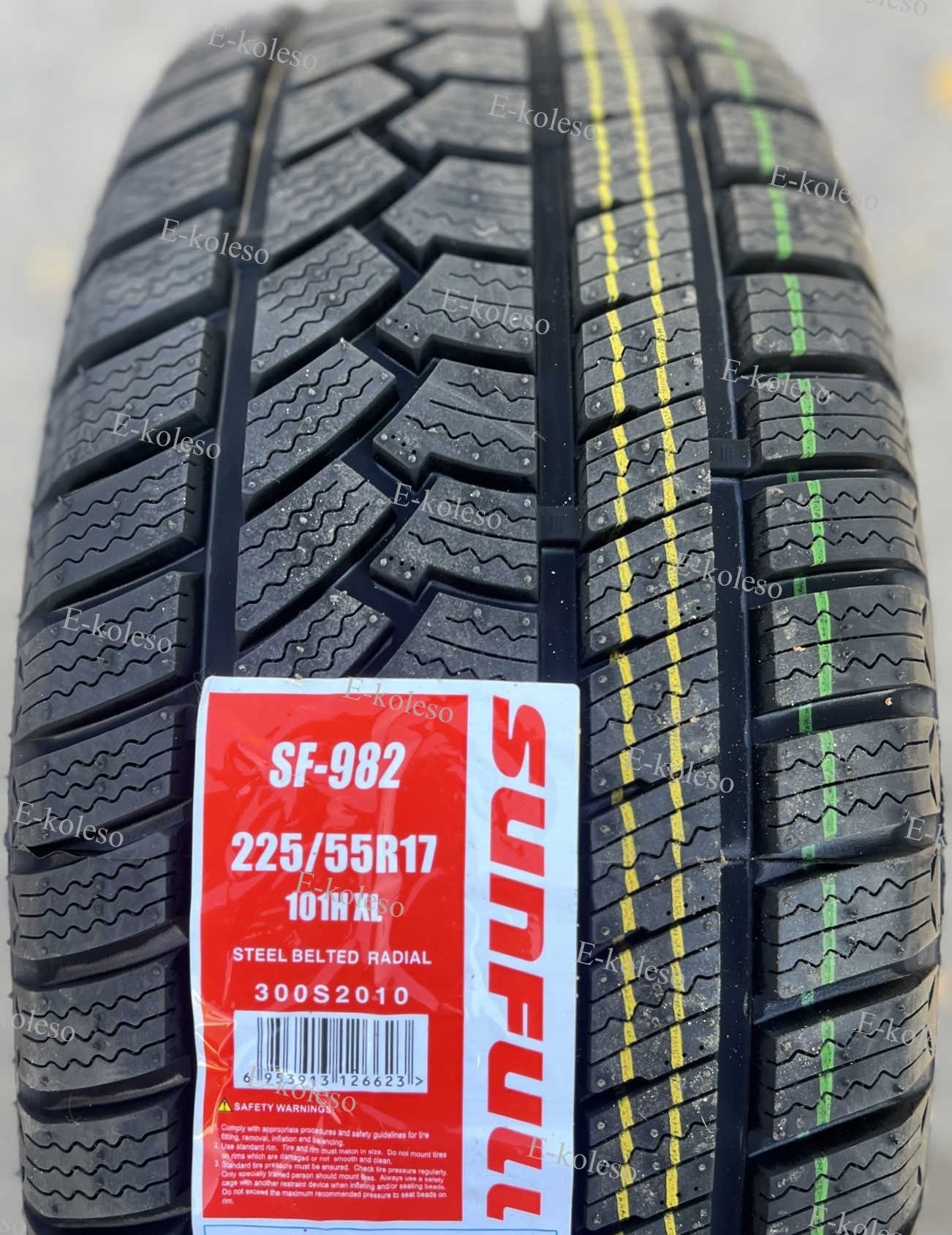 Автомобильные шины SunFull SF-982 225/55 R17 101H