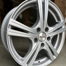 Xtrike X-112 6.5J/16 5x114.3 ET35.0 D67.1