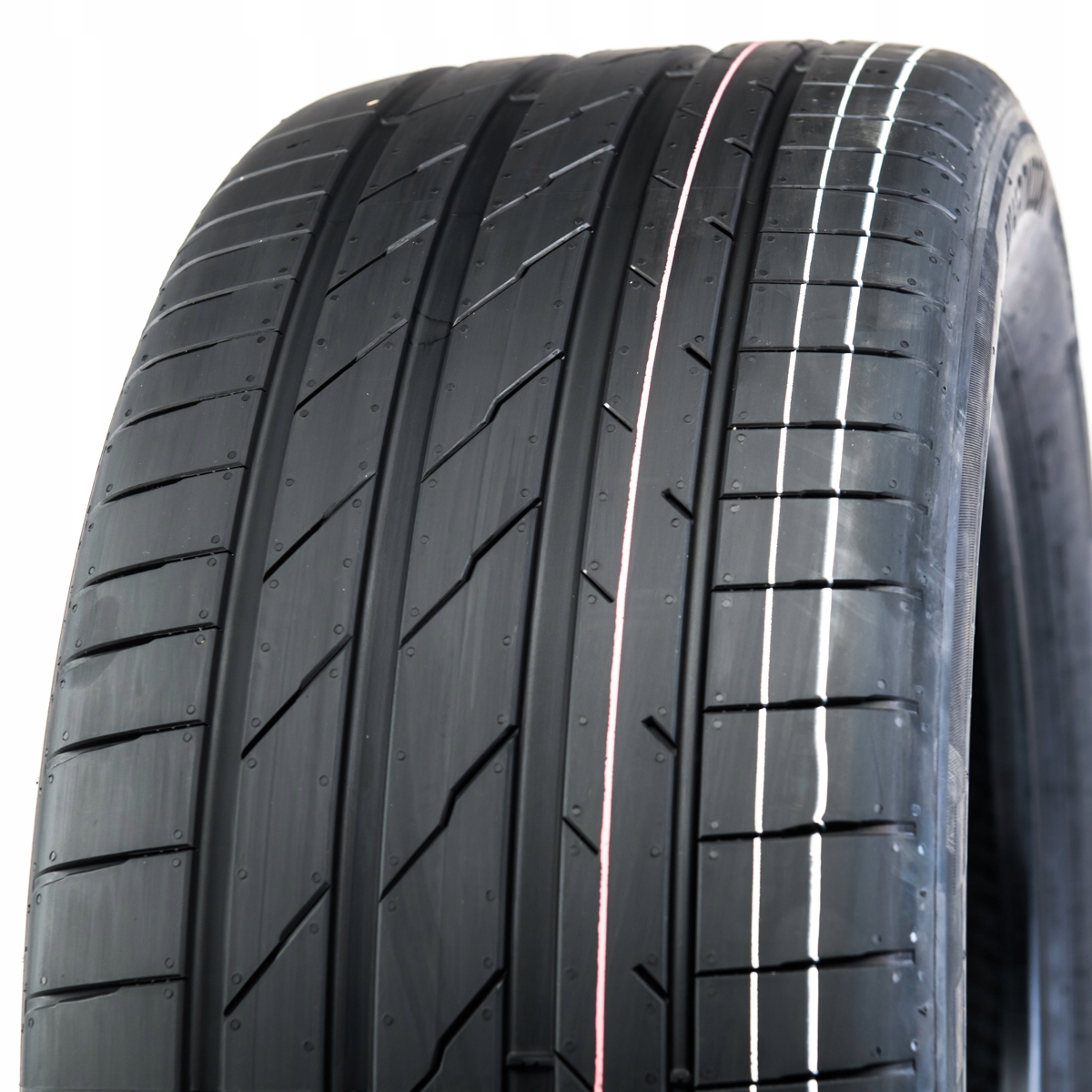 Автомобильные шины Hankook Ventus evo SUV K137A 265/45 R21 108Y