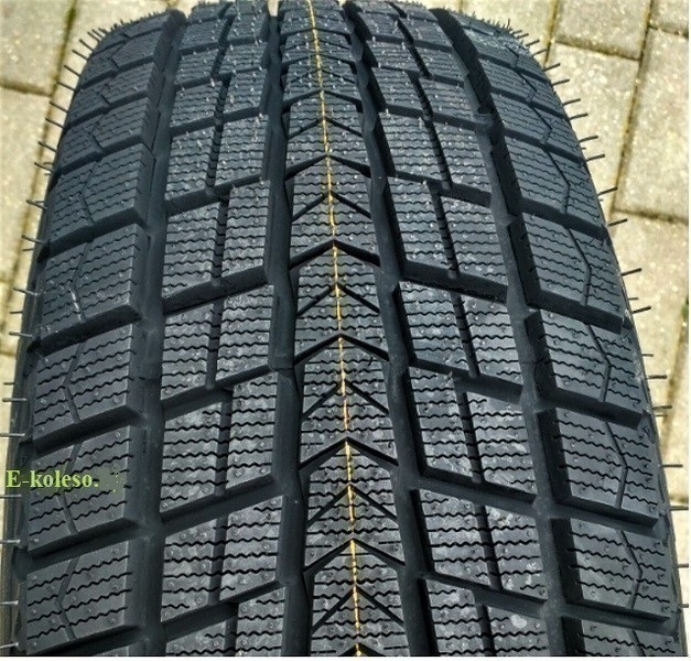 Автомобильные шины Roadstone Winguard Winspike 215/55 R16 97T