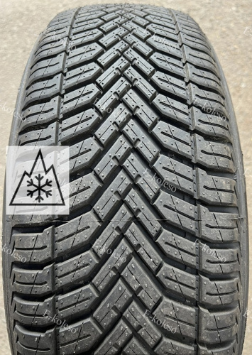 Автомобильные шины Delinte AW6 215/65 R16 102V