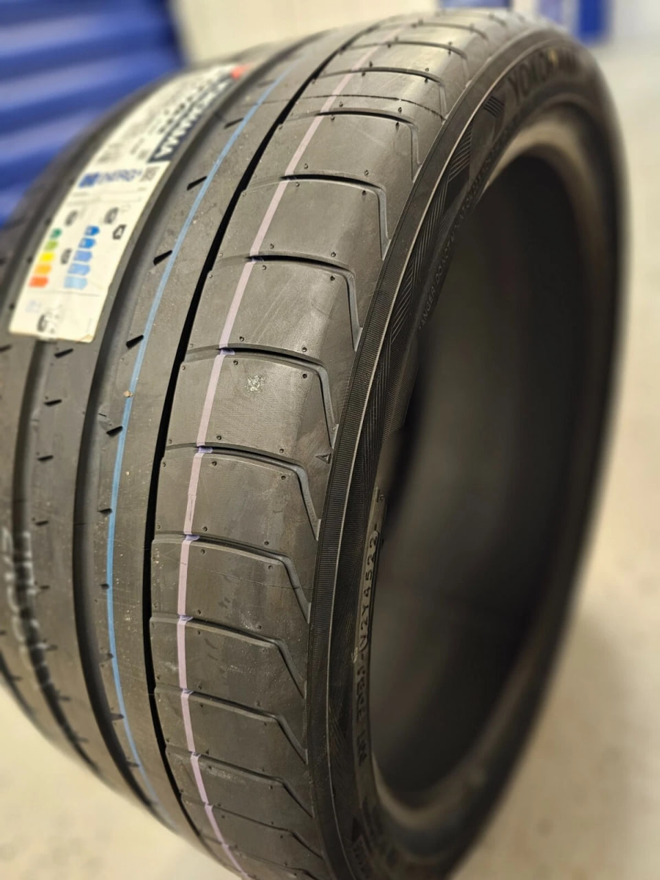 Автомобильные шины Yokohama Advan Sport V107C 285/40 R22 110Y