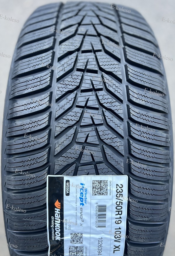 Автомобильные шины Hankook Winter i*cept evo3 W330A 235/50 R19 103V