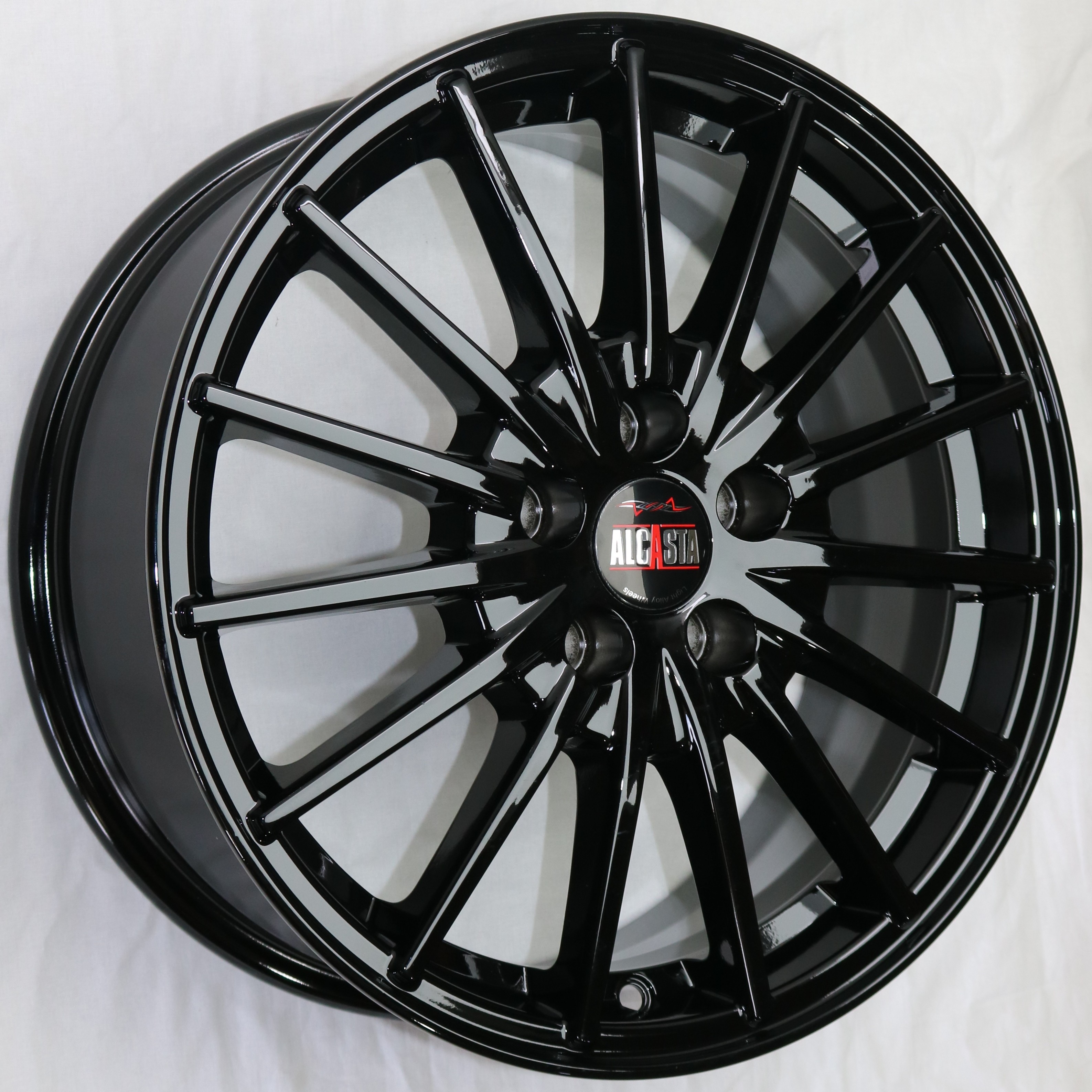 Литые диски Alcasta M60 7.0J/17 5x114.3 ET45.0 D54.1