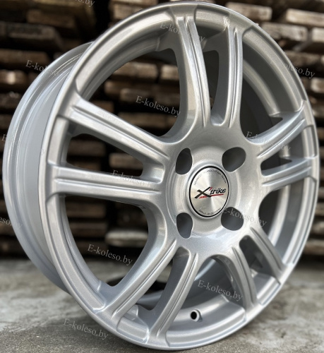 Литые диски X'trike X-105М-hsb 6.0J/15 4x100 ET35.0 D67.1