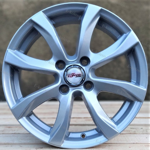 Литые диски
 
iFree
 
KC696 Дайс
 
6.0J/15 4x98 ET35.0 D58.5