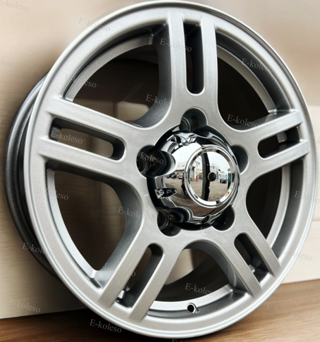 Литые диски
 
Carwel
 
Ханка 172 (УАЗ)
 
7.0J/16 5x139.7 ET35.0 D108.5
