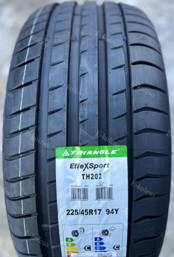 Автомобильные шины Triangle EffeXSport TH202 225/45 R17 94Y