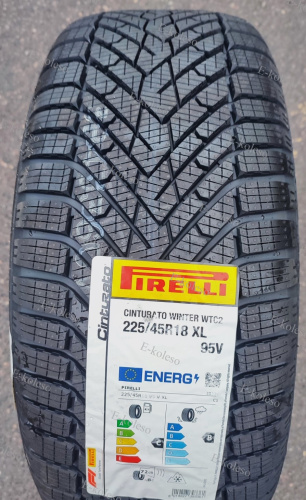 Автомобильные шины Pirelli Cinturato Winter 2 225/45 R18 95V