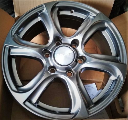 Литые диски
 
SKAD
 
Скала Графит
 
7.5J/17 6x139.7 ET30.0 D67.1