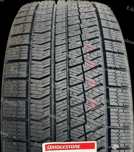 Автомобильные шины Bridgestone Blizzak Ice 235/40R18 95H