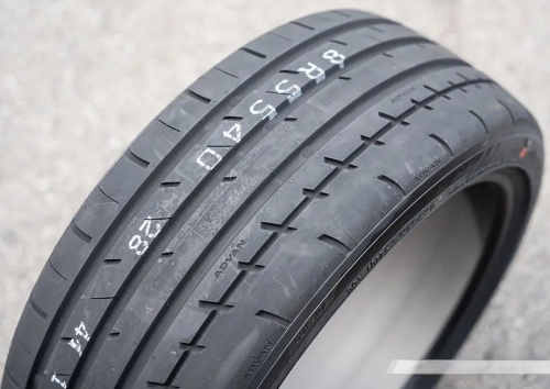 Автомобильные шины Yokohama Advan Apex V601 225/40R18 92Y